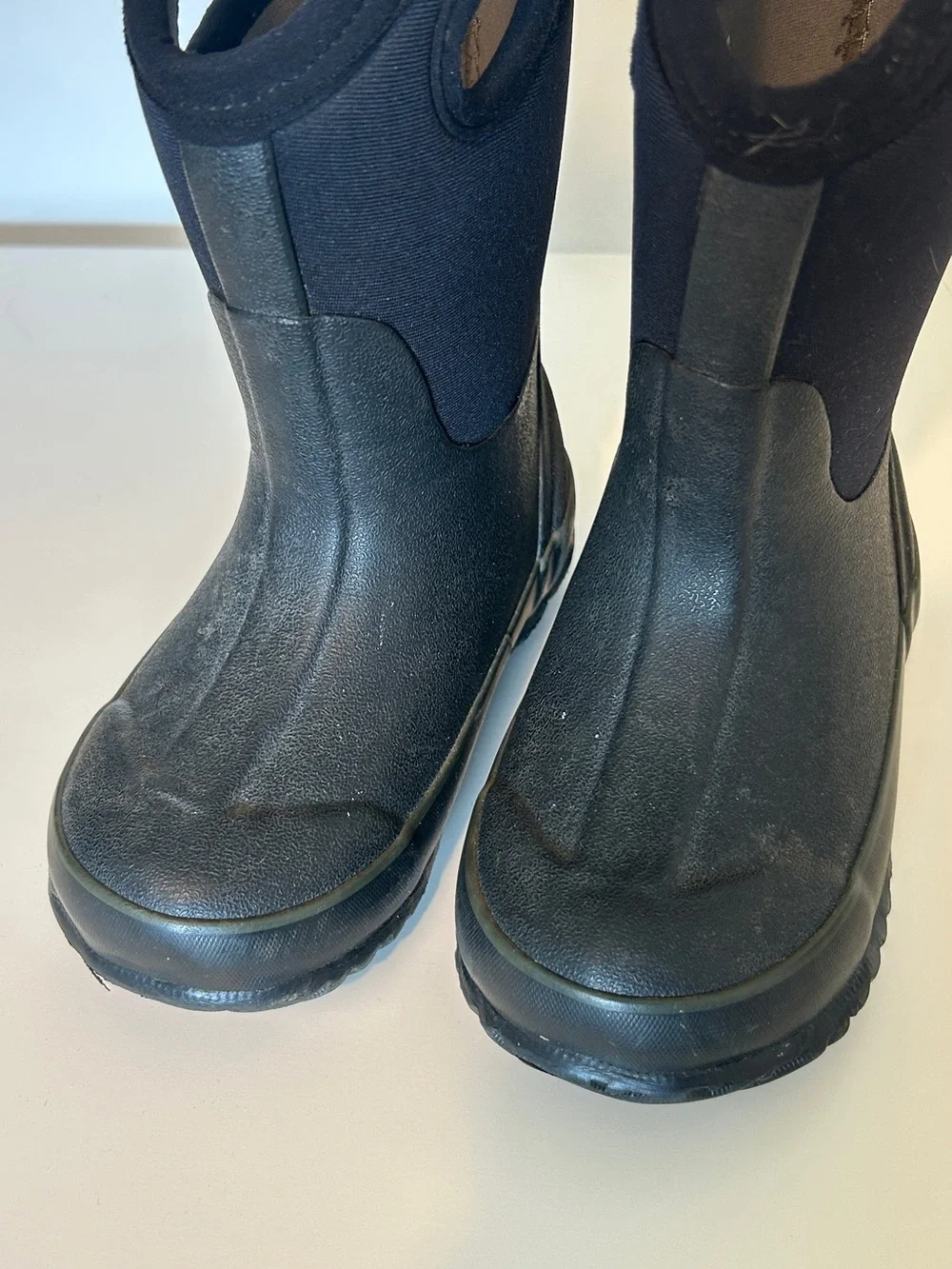Classic High Kids Bogs Waterproof Boots Size 9
